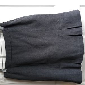 Apt 9 Gray Herringbone Career Skirt.  Size 8
